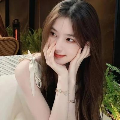 知名导演被曝深夜酒吧买醉，一夜之间发布会现场画面流出